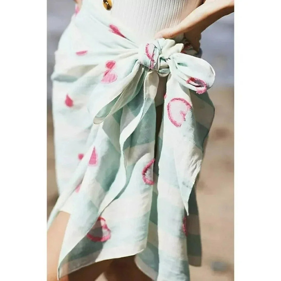 Kerri Rosenthal Women's Imperfect Heart Jacquard Sarong (MSRP $128) - Picture 3 of 6